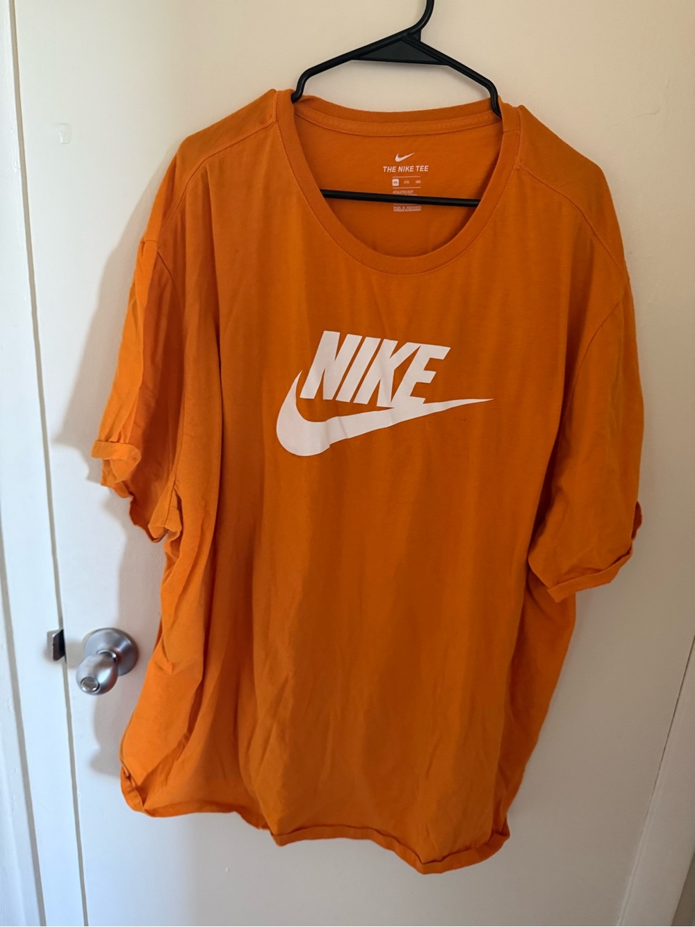 Nike Men’s Orange Graphic Logo Short Sleeve Tee
